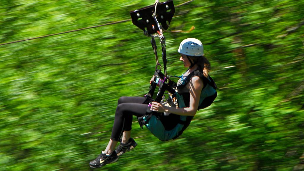 Pansion Park Panzió Szluin Kültér fotó